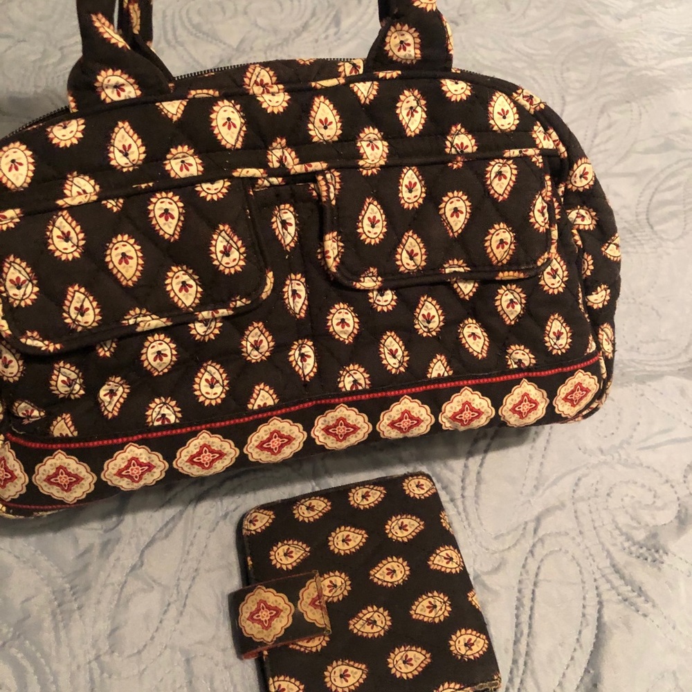 Vera Bradley retired black/ red/ white pattern